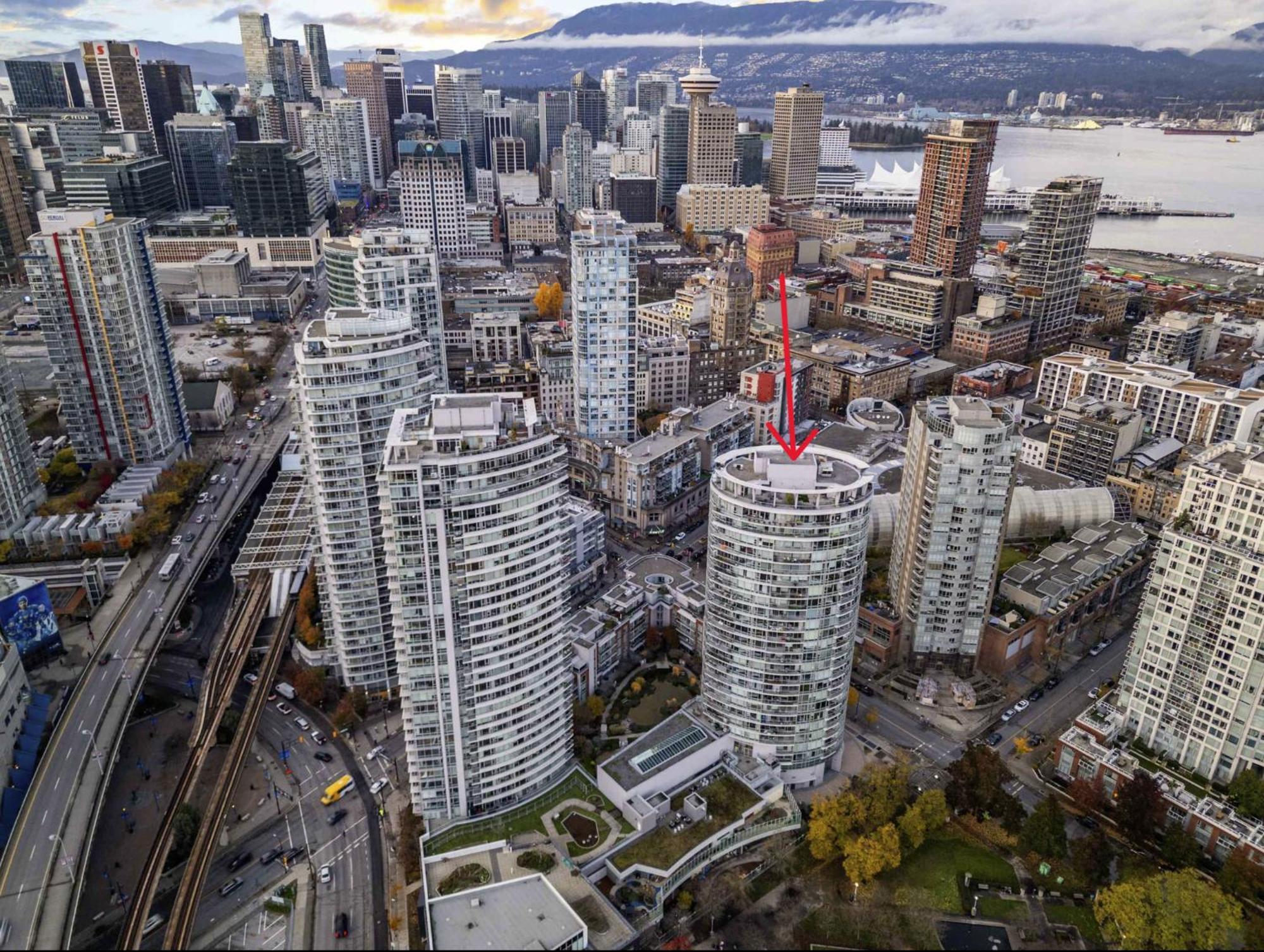 Lovely One-Bedroom Apartment With Pool, Hot Tub, And Gym In The Heart Of Downtown, Skytrain 3Min Away Vancouver Extérieur photo